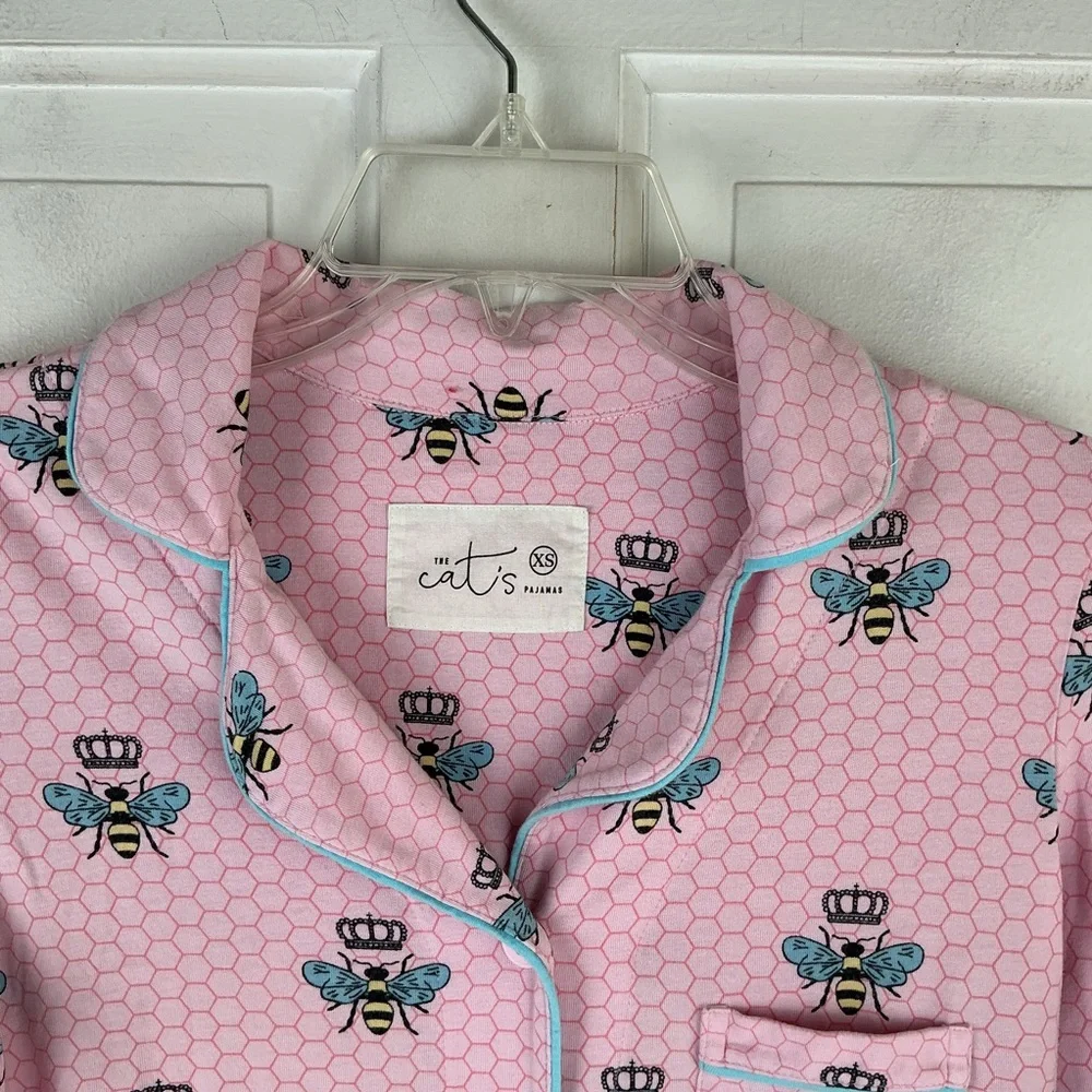 The Cat's Pajamas Queen Bee Pajama Top Button Front Long Sleeve XS Pink
